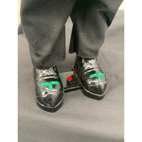 Dancing Animated Cowboy Santa by Holiday Time - Picture 8 of 12